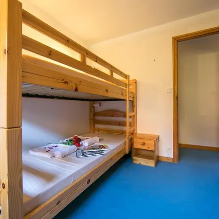 Le Grand-lemps Sleeps 6 * Chamonix