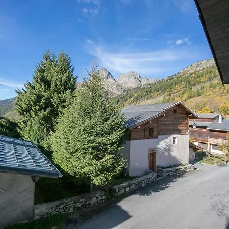 Le Grand-lemps Sleeps 6 아파트